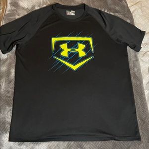 Men’s Under armor Home plate logo Tee